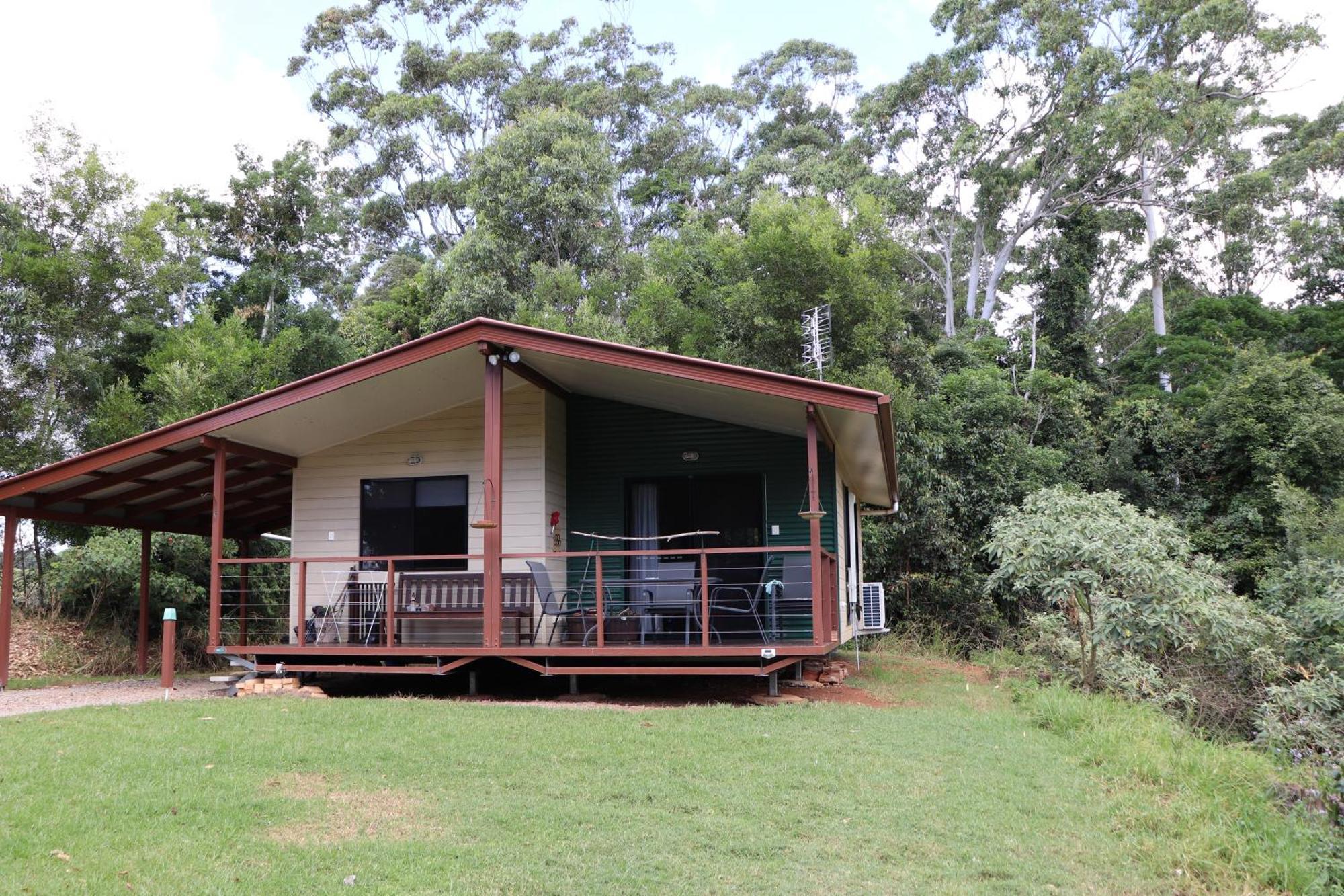 Bellthorpe Stays Maleny Room photo