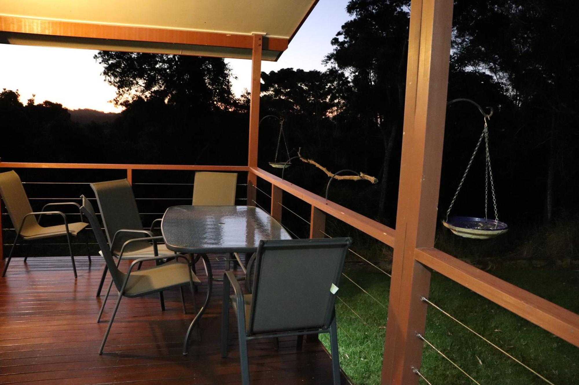 Bellthorpe Stays Maleny Room photo
